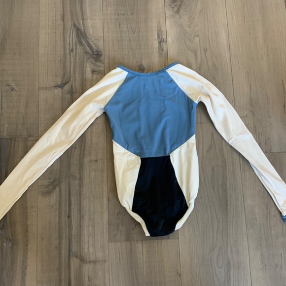 Custom 2 Die 4 Costumes - Custom Leo - (Gracyn French Solo Costume) - Picture 2 of 3